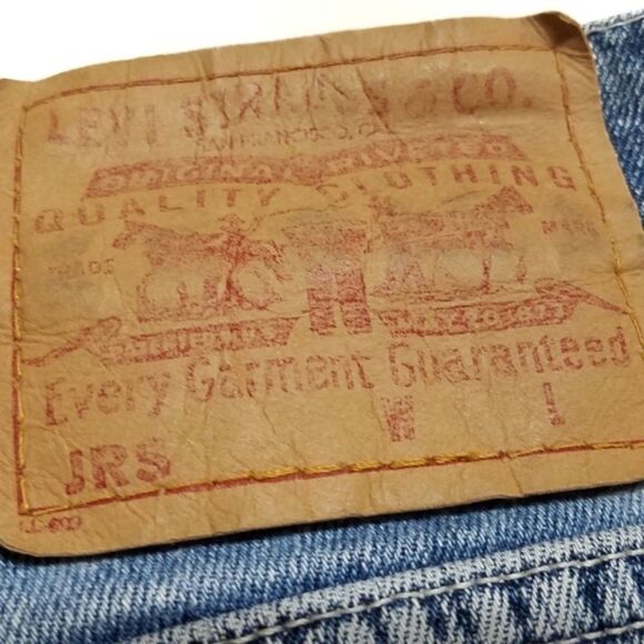 VINTAGE Y2K Levi's Daisy Duke Denim Shorty Shorts - Picture 13 of 13